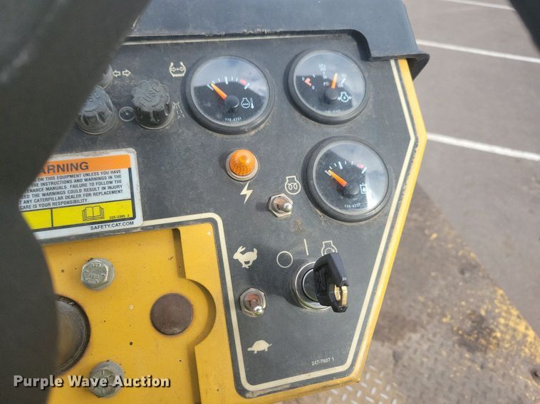 image for item DO3176 2008 Caterpillar PS150C pneumatic roller