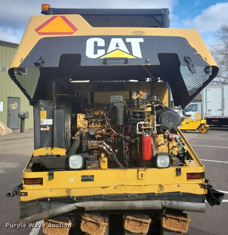 image for item DO3176 2008 Caterpillar PS150C pneumatic roller