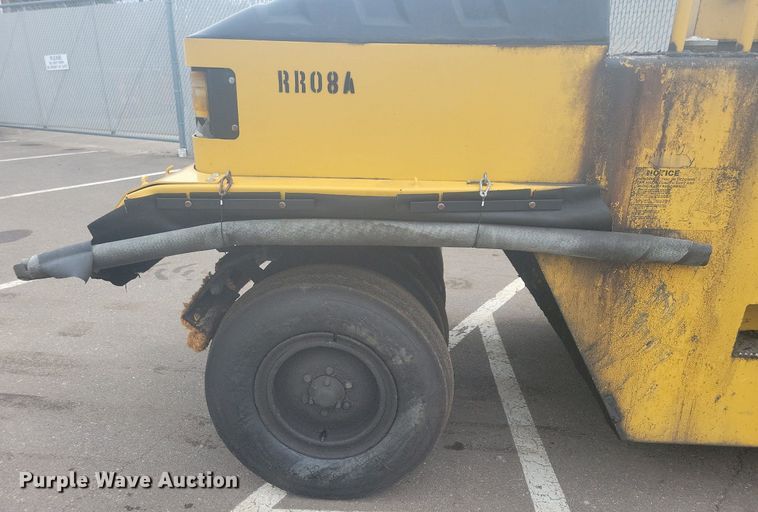 image for item DO3176 2008 Caterpillar PS150C pneumatic roller