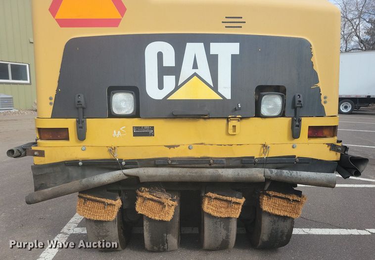 image for item DO3176 2008 Caterpillar PS150C pneumatic roller