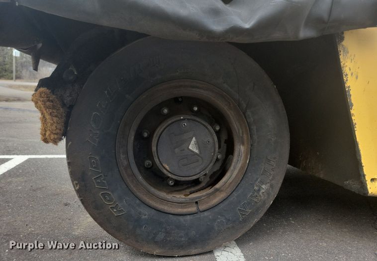 image for item DO3176 2008 Caterpillar PS150C pneumatic roller