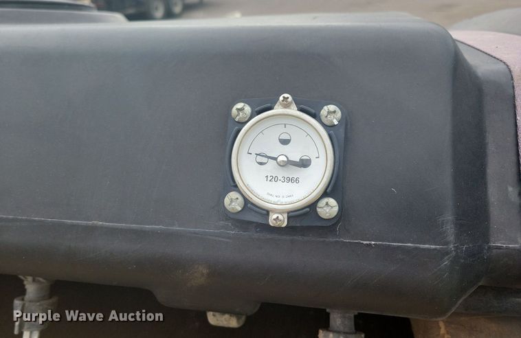 image for item DO3177 1998 Caterpillar CB-634C double drum vibratory roller