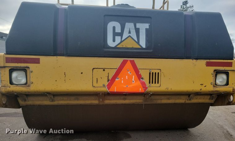 image for item DO3177 1998 Caterpillar CB-634C double drum vibratory roller