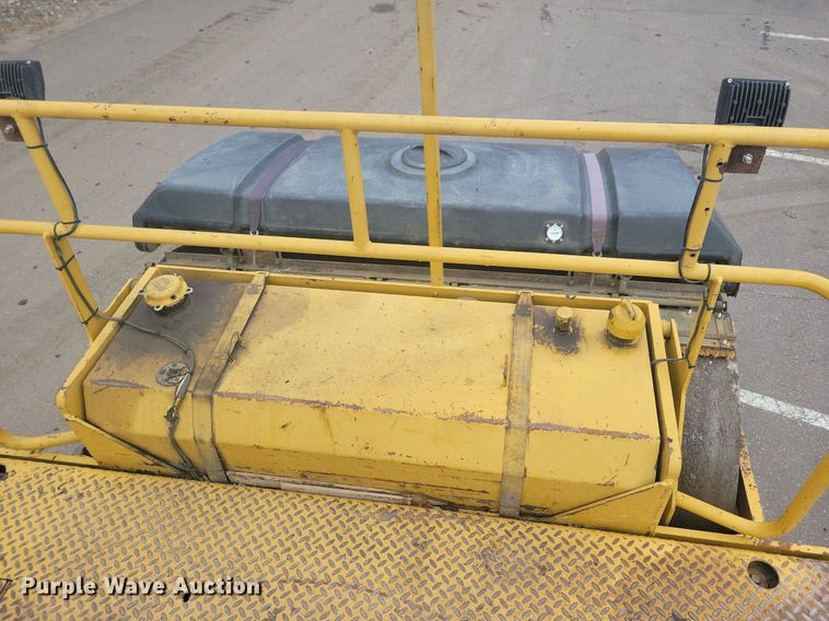 image for item DO3177 1998 Caterpillar CB-634C double drum vibratory roller