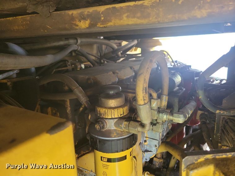 image for item DO3177 1998 Caterpillar CB-634C double drum vibratory roller