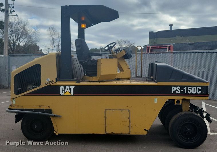 image for item DO3178 2006 Caterpillar PS150C pneumatic roller