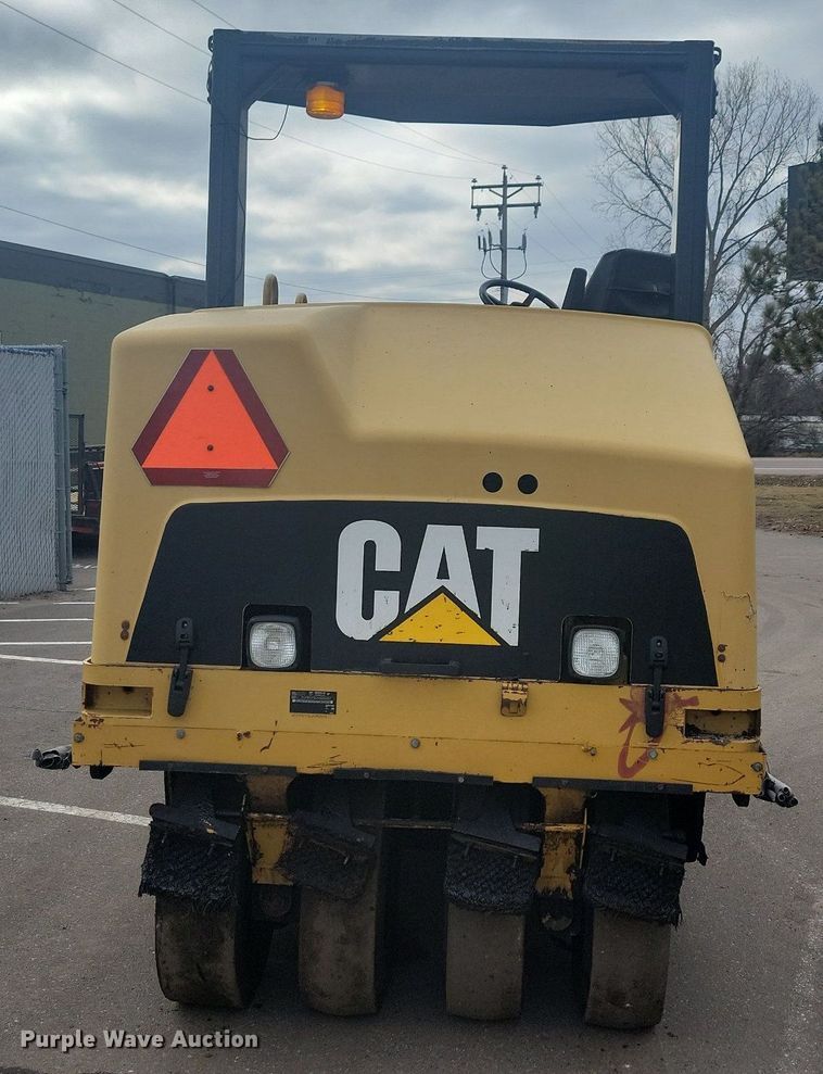 image for item DO3178 2006 Caterpillar PS150C pneumatic roller