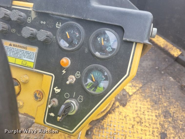 image for item DO3178 2006 Caterpillar PS150C pneumatic roller