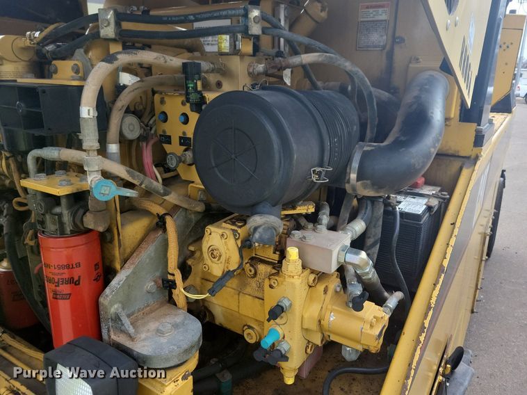 image for item DO3178 2006 Caterpillar PS150C pneumatic roller