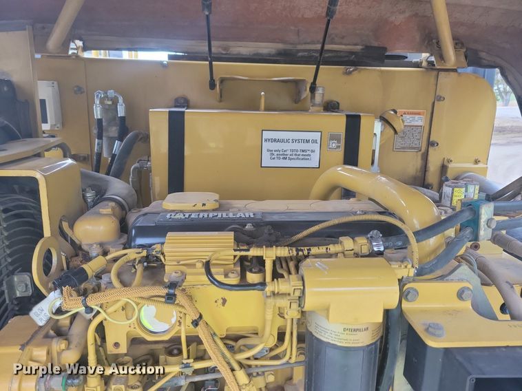 image for item DO3178 2006 Caterpillar PS150C pneumatic roller