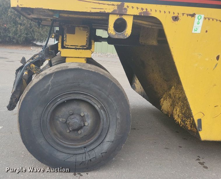 image for item DO3178 2006 Caterpillar PS150C pneumatic roller