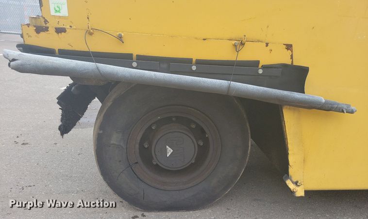 image for item DO3178 2006 Caterpillar PS150C pneumatic roller