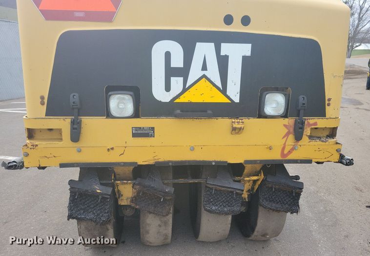 image for item DO3178 2006 Caterpillar PS150C pneumatic roller