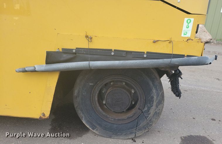 image for item DO3178 2006 Caterpillar PS150C pneumatic roller