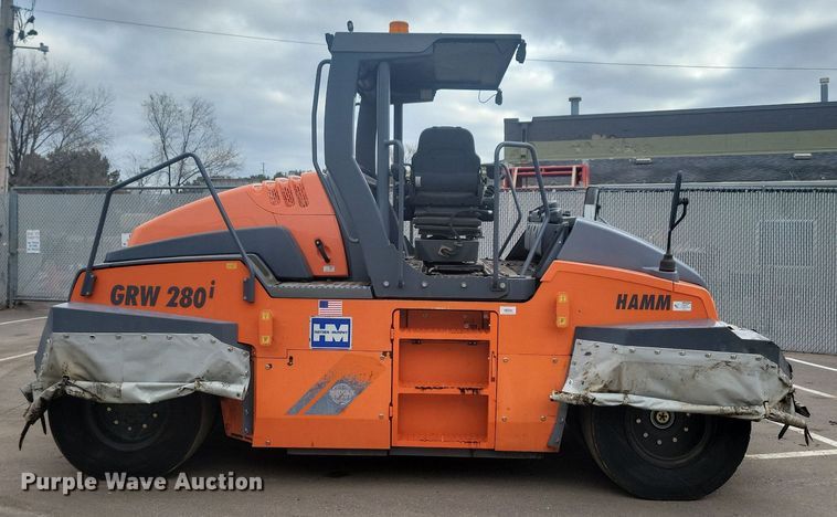 image for item DO3179 2016 HAMM GRW280i pneumatic roller