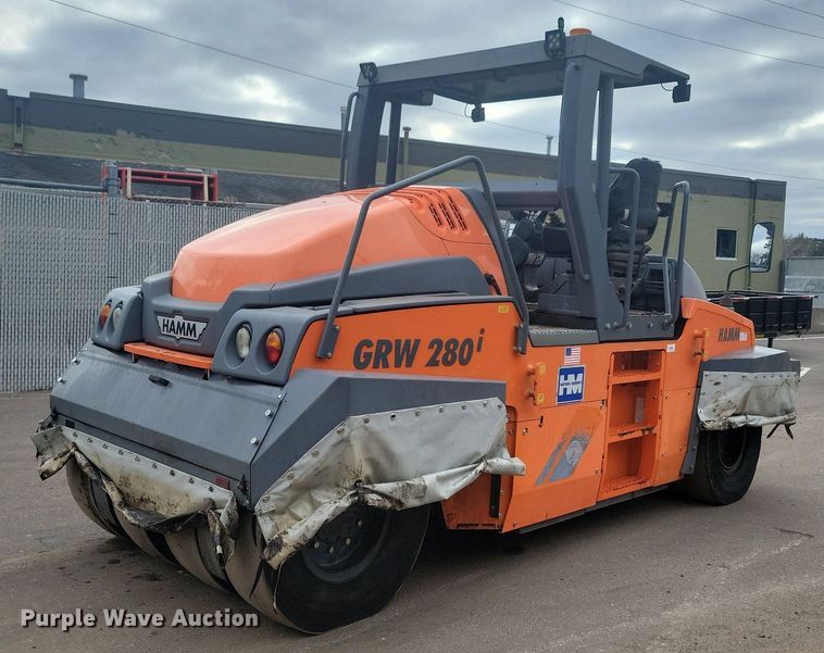 image for item DO3179 2016 HAMM GRW280i pneumatic roller