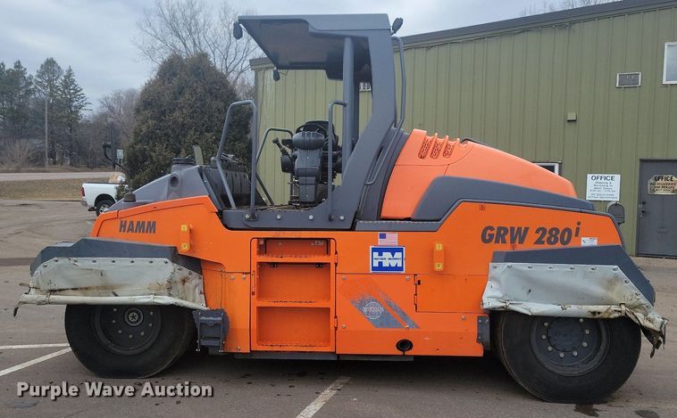 image for item DO3179 2016 HAMM GRW280i pneumatic roller