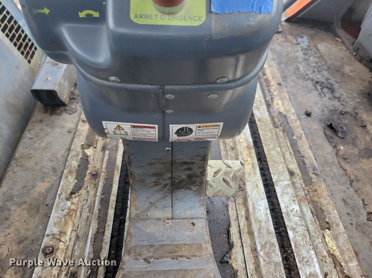 image for item DO3179 2016 HAMM GRW280i pneumatic roller