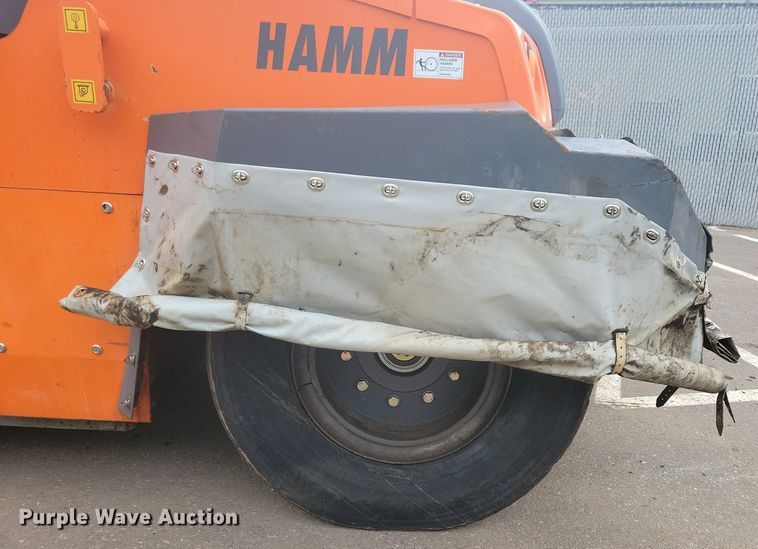 image for item DO3179 2016 HAMM GRW280i pneumatic roller