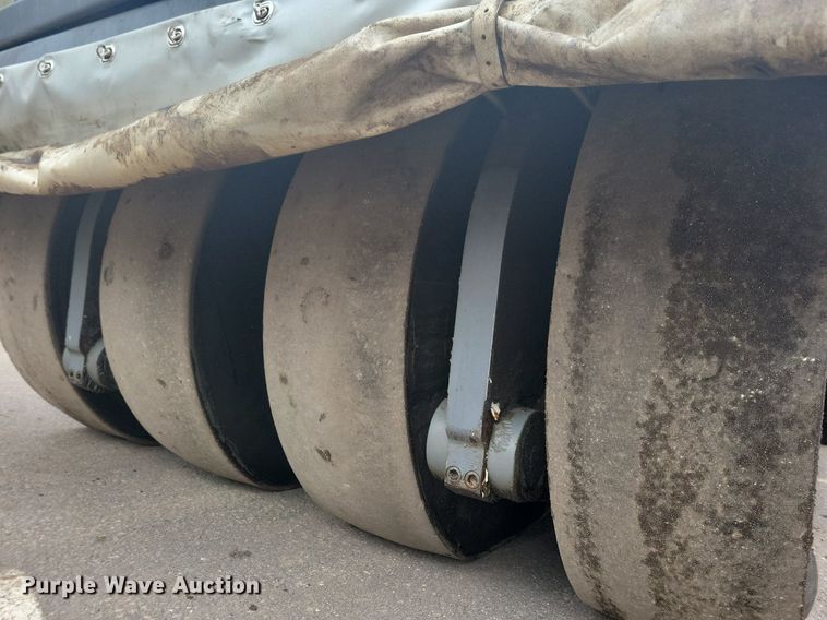 image for item DO3179 2016 HAMM GRW280i pneumatic roller