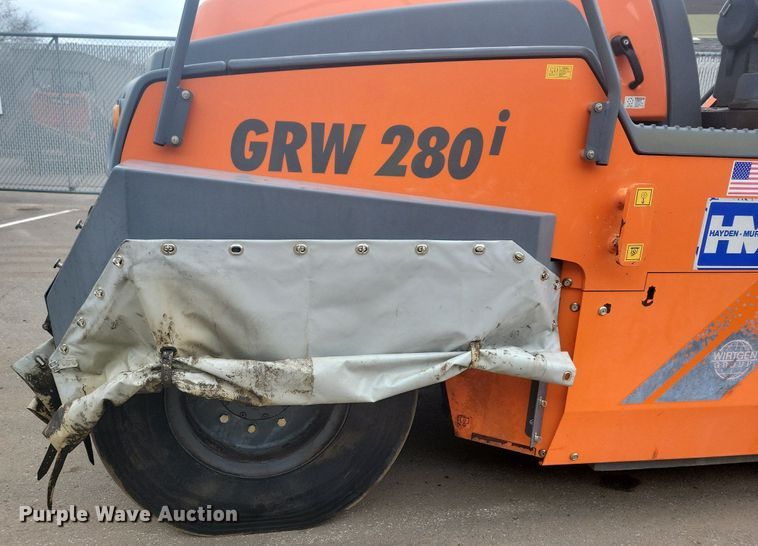 image for item DO3179 2016 HAMM GRW280i pneumatic roller