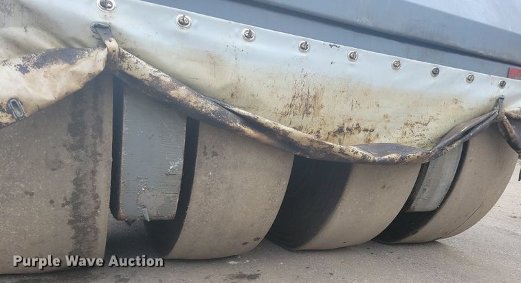 image for item DO3179 2016 HAMM GRW280i pneumatic roller