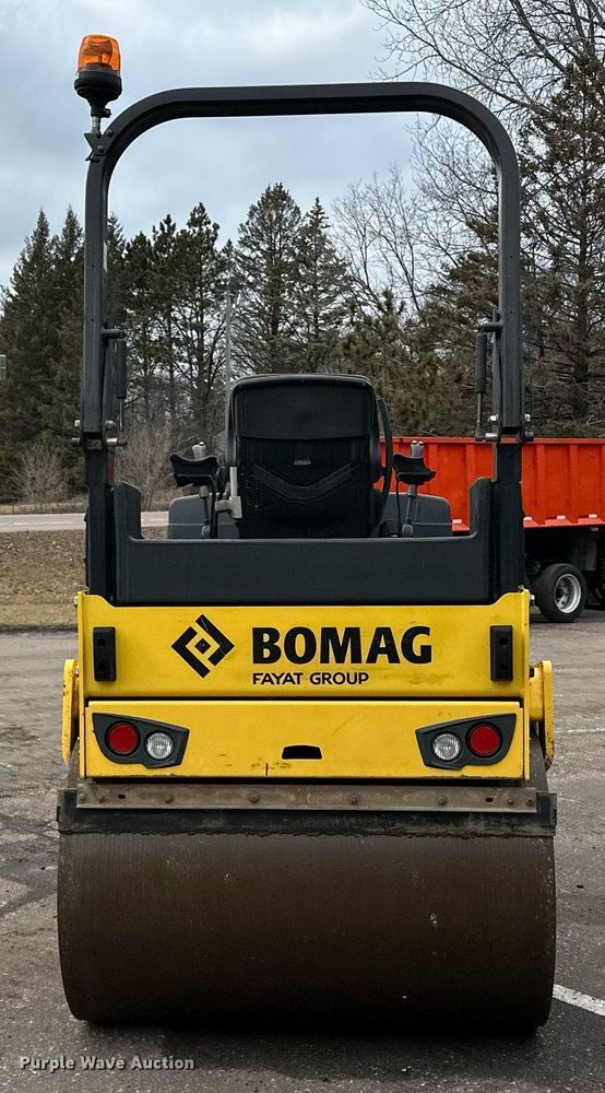 image for item DO3180 2016 Bomag BW138 AD-5 double drum vibratory roller