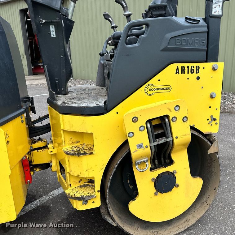 image for item DO3180 2016 Bomag BW138 AD-5 double drum vibratory roller