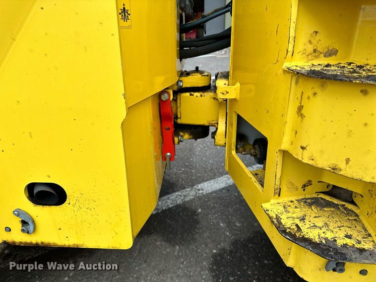 image for item DO3180 2016 Bomag BW138 AD-5 double drum vibratory roller