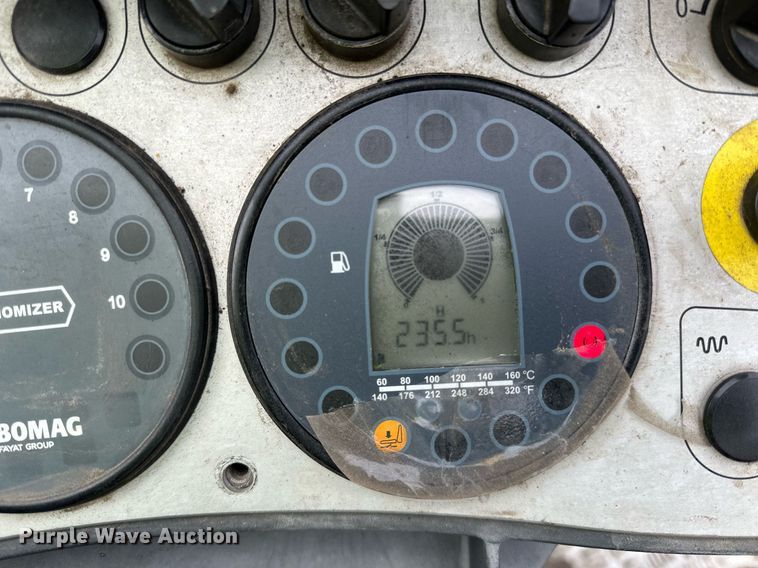 image for item DO3180 2016 Bomag BW138 AD-5 double drum vibratory roller