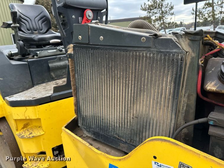 image for item DO3180 2016 Bomag BW138 AD-5 double drum vibratory roller