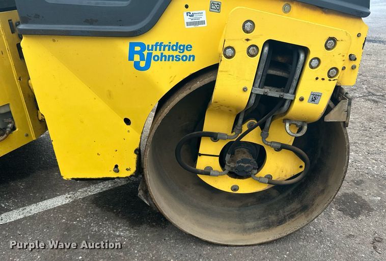 image for item DO3180 2016 Bomag BW138 AD-5 double drum vibratory roller