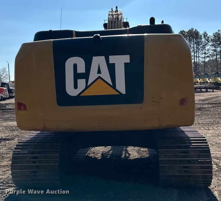 image for item DO3182 2015 Caterpillar 323FL excavator
