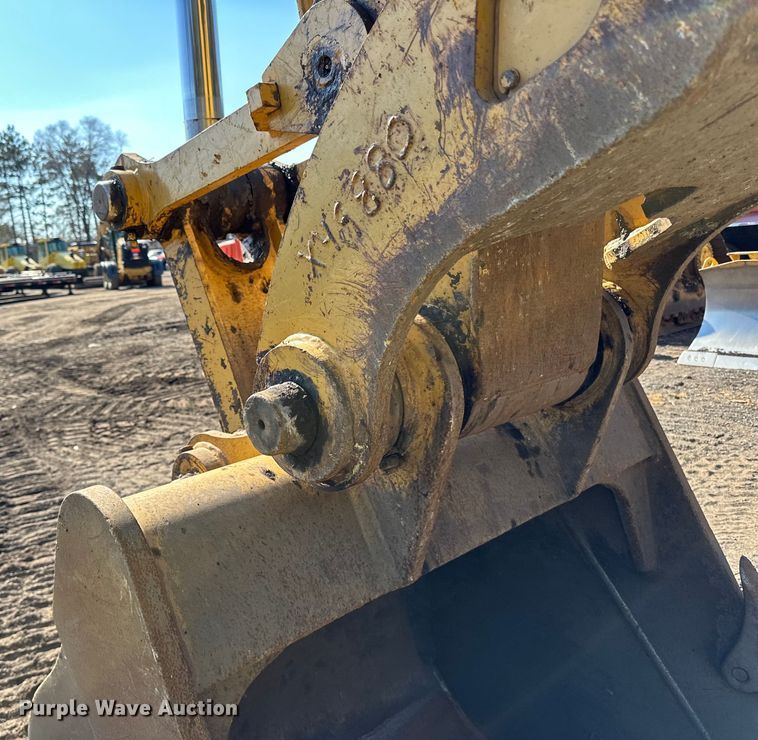 image for item DO3182 2015 Caterpillar 323FL excavator