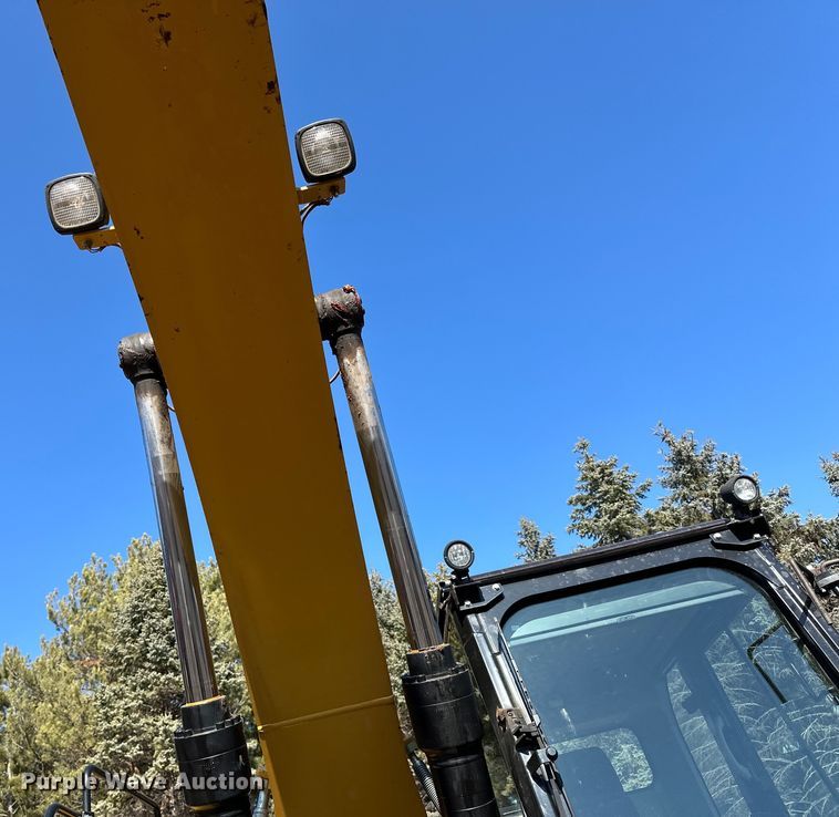 image for item DO3182 2015 Caterpillar 323FL excavator