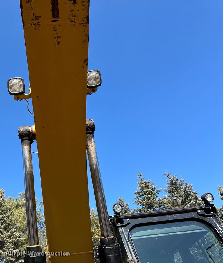 image for item DO3182 2015 Caterpillar 323FL excavator