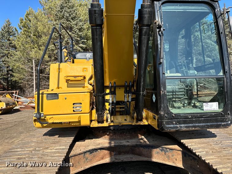 image for item DO3182 2015 Caterpillar 323FL excavator