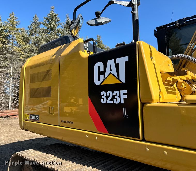 image for item DO3182 2015 Caterpillar 323FL excavator