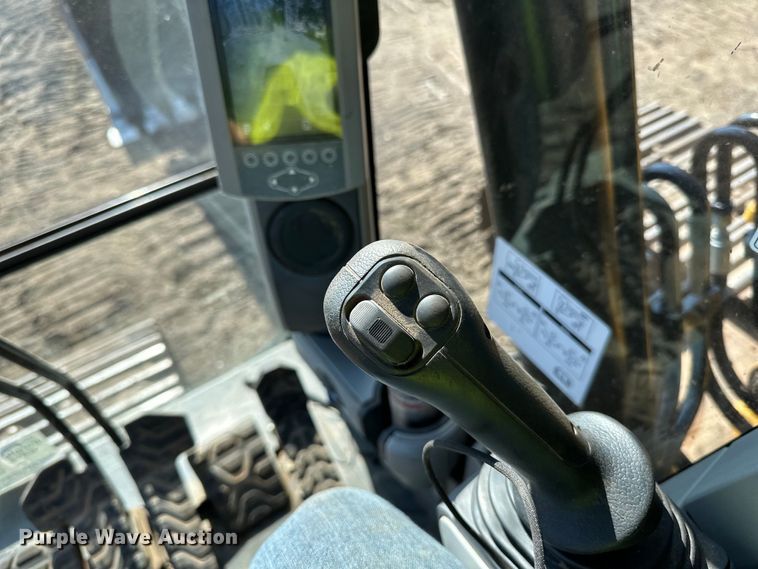 image for item DO3182 2015 Caterpillar 323FL excavator