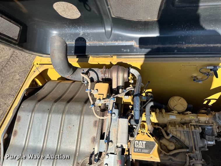 image for item DO3182 2015 Caterpillar 323FL excavator