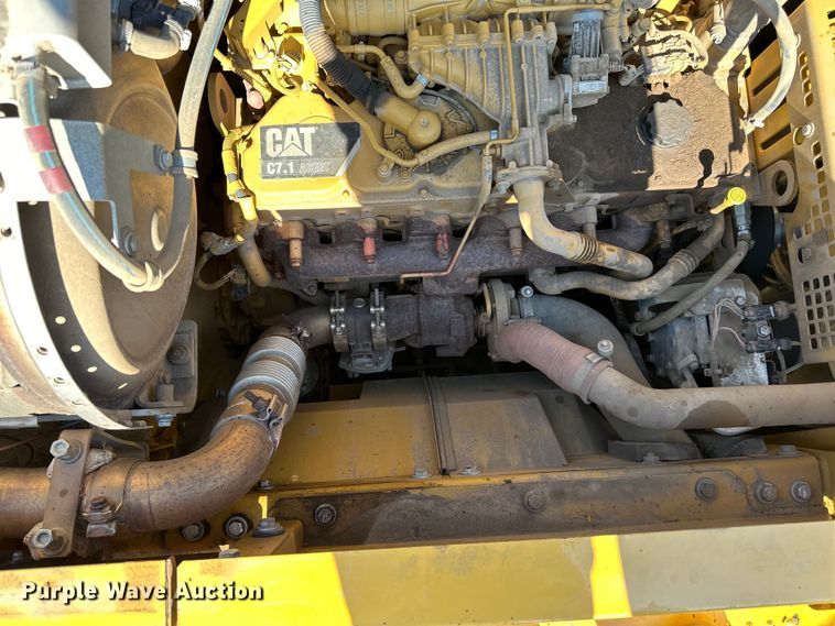 image for item DO3182 2015 Caterpillar 323FL excavator
