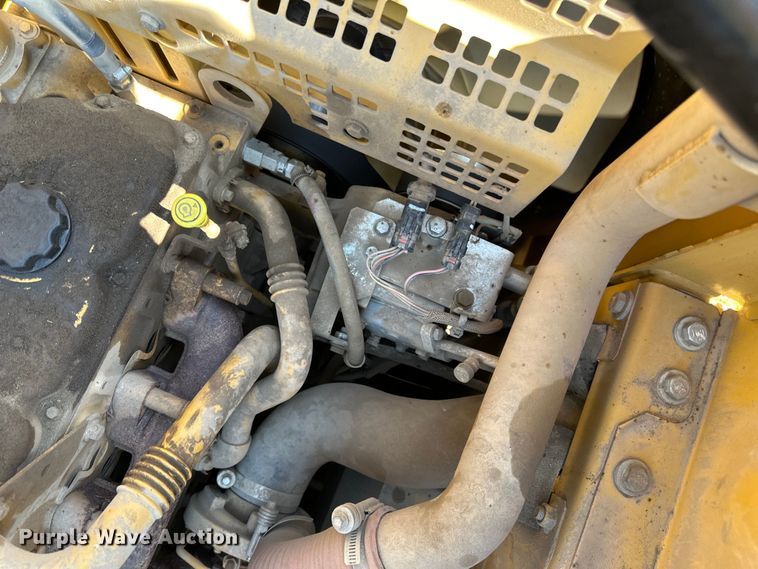 image for item DO3182 2015 Caterpillar 323FL excavator