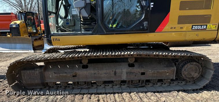 image for item DO3182 2015 Caterpillar 323FL excavator