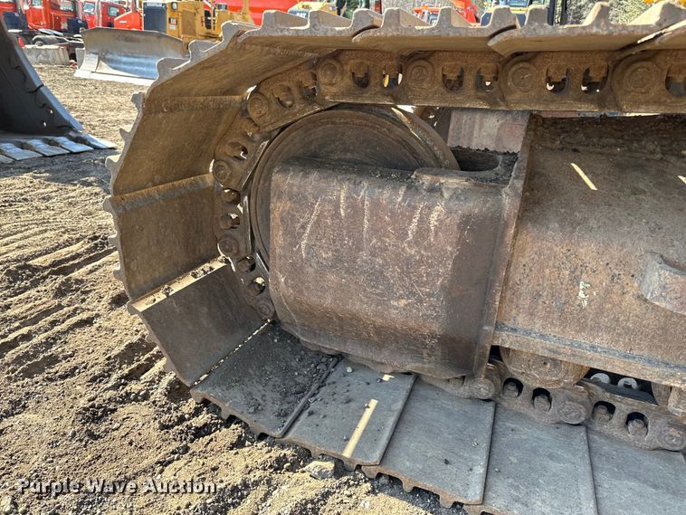 image for item DO3182 2015 Caterpillar 323FL excavator