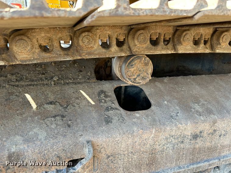 image for item DO3182 2015 Caterpillar 323FL excavator