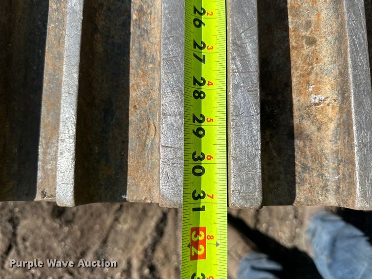 image for item DO3182 2015 Caterpillar 323FL excavator