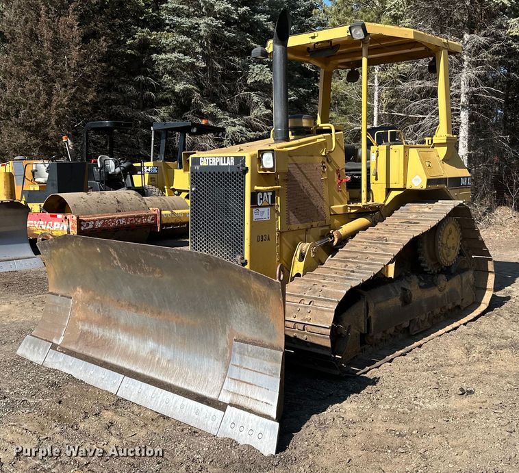 image for item DO3183 1993 Caterpillar D4H dozer