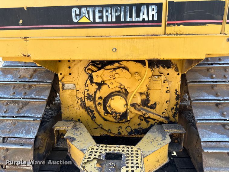 image for item DO3183 1993 Caterpillar D4H dozer
