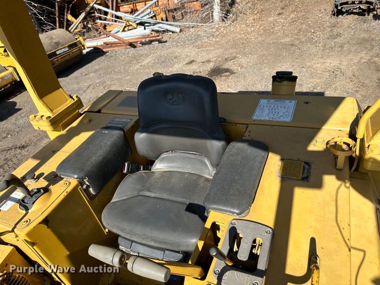 image for item DO3183 1993 Caterpillar D4H dozer
