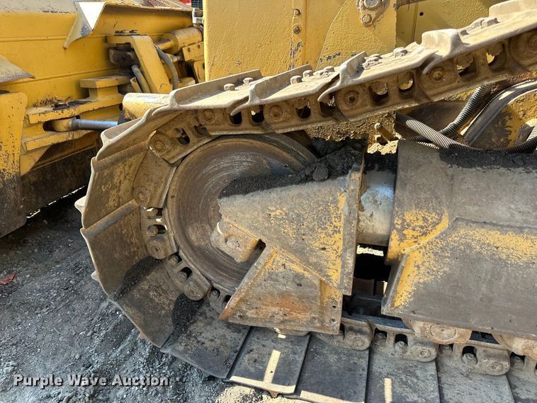 image for item DO3183 1993 Caterpillar D4H dozer